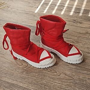 Lilliana Red Women's High-Top Laced Up High Top Sneakers